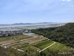 -伍山石窟