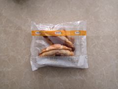 奶香牛角面包-中粮丰通（北京)食品有限公司