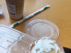 -星巴克臻选(盐城金鹰聚龙湖店)