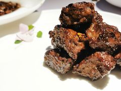 沪市牛肉粒-屋里厢上海菜馆