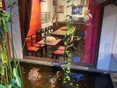 -Cục Gạch Quán