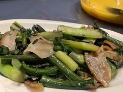 腊肉炒菜苔-丽华园(青少年宫店)