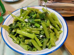 -昱龙大盆牛蛙馆(三兴街总店)