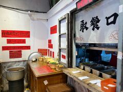 -柳州肥姨妈大骨螺蛳粉(万达中心店)