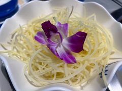 -生活如沸·顺德水牛奶火锅(人民广场店)