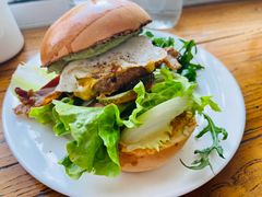 鸡蛋牛肉汉堡-Egg•Allday Brunch(襄阳北路店)