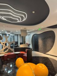 -TOP HAIR SALON