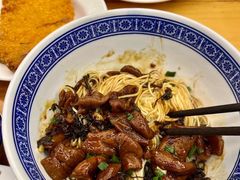 -沪西老弄堂面馆(定西路店)