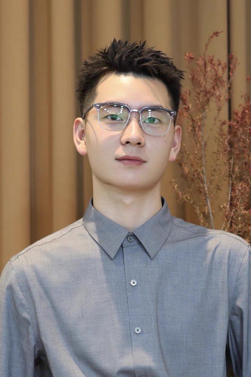 型男蜕变秘籍:这款细框半框眼镜👓