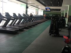 -珠穆朗玛健身中心