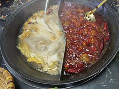 -乖嬢嬢重庆老火锅(南联店)