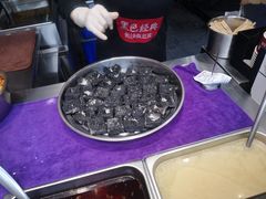 -黑色经典臭豆腐·湖南特产(步行街店)