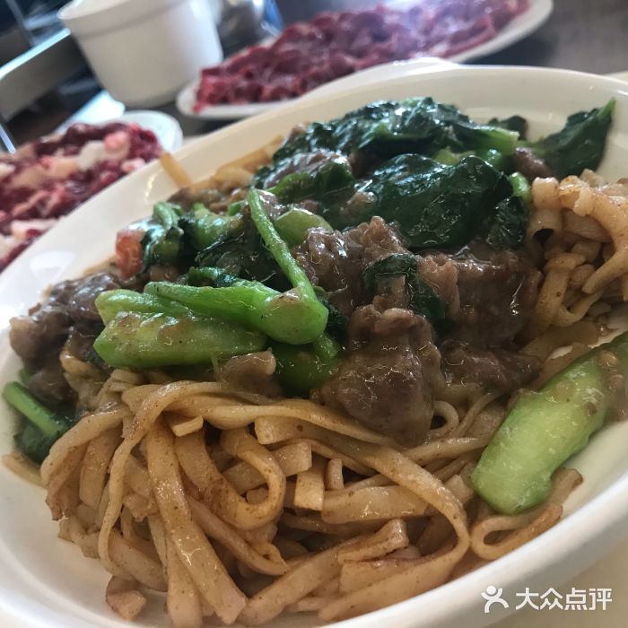 牛肉介蘭炒粿條