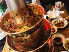 -炉小二铜锅牛蛙•川湘菜(三里屯店)