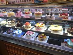 面包甜点陈列柜-巴黎贝甜(杨浦宝地店)