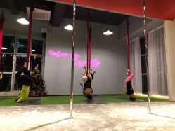 -桃秘钢管舞 Peach Pole Fitness