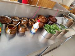 自助调料区-铜锅牛肉米线.牛肉火锅(大理古城店)