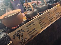 -Chom Cafe and Restaurant