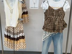 -URBAN REVIVO(七宝领展广场店)