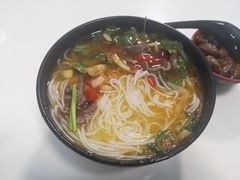 -一品郑记重庆牛肉米线馆(东泰路店)