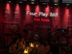-FOUR PLAY BAR
