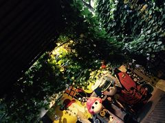 -莓园冰淇淋店