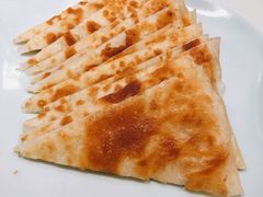 大饼卷一切-悦融琥珀·京鲁菜·海味珍品(西单店)