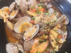 -老闵田螺馆·南昌特色小炒(梦时代店)