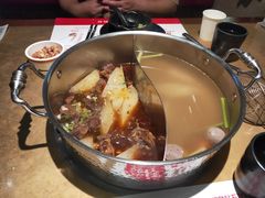 -左庭右院鲜牛肉火锅(金山万达店)