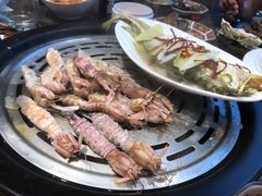 日进·台北胡椒虾-日进一片海.生腌海鲜火锅.宵夜烧烤(三里屯总店)