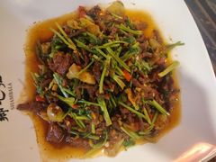 野山椒炒牛肉丝-乡吧啦·甲鱼铺子(海德二道店)