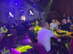 -喜鹊音乐酒馆(西街店)
