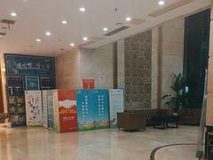-誉兴大酒店(昆山高铁南站柏庐南路店)