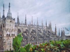 -文艺复兴百货(米兰大教堂广场店)