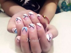 -逸日式美甲美睫工作室