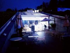 -UNI UNI(环亚凯瑟琳店)