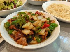 -汗腾格里·风味餐厅(新疆驻京办店)