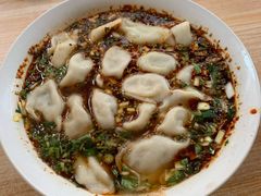 四两酸汤杂拌儿-尤素福东举院饺子馆