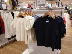 -优衣库(郑州丹尼斯大卫城店)