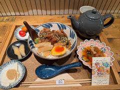 -啢啢茶寮(芳华横街店)