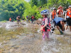 -安吉龙王山峡谷漂流