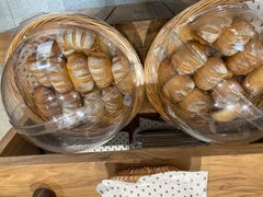 -沁屋面包店(人民东路店)
