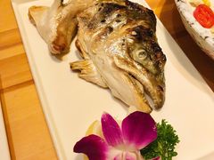烤三文鱼头-皇品田苑(南通大饭店)