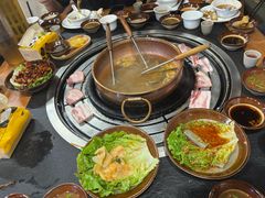 -阿山卓·野生菌火锅·纳西火塘烤肉