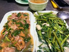 潮界湿炒牛河-潮界(虹桥新天地店)