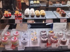 面包甜点陈列柜-巴黎贝甜(凯德MALL望京店)