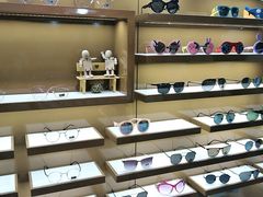-罗伯特眼镜·蔡司官方授权(罗湖国贸店)
