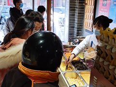 -三兄弟高炉烧饼