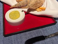 -弦月窗LUNETTE BY AMANDA(复兴路店)