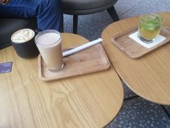 -星巴克臻选(上海合生汇1F店)